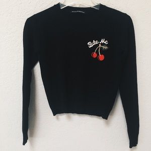 ✨ RARE ✨ Brandy Melville cropped sweater